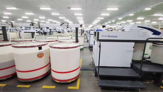Nachhaltige Ne32/1 Spundgarne 60% recyceltes Polyester 40% Modal für Weberei und Strickerei